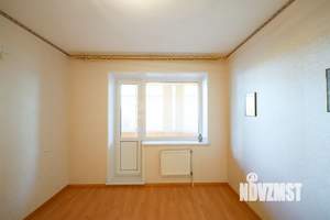 2-к квартира, вторичка, 65м2, 1/4 этаж