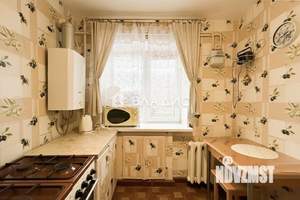 3-к квартира, вторичка, 56м2, 2/4 этаж