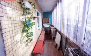 3-к квартира, вторичка, 65м2, 1/9 этаж