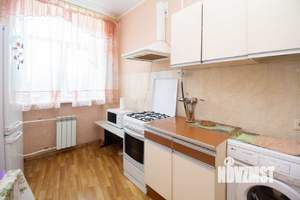 2-к квартира, вторичка, 80м2, 2/4 этаж