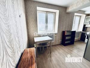 4-к квартира, вторичка, 59м2, 3/5 этаж