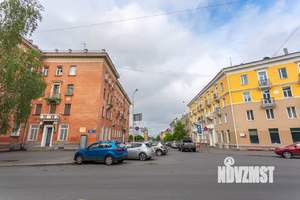 4-к квартира, вторичка, 87м2, 2/5 этаж