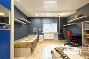 4-к квартира, вторичка, 135м2, 2/4 этаж