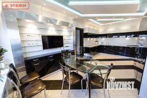 4-к квартира, вторичка, 136м2, 2/19 этаж