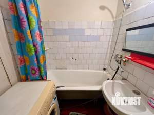 3-к квартира, вторичка, 64м2, 1/9 этаж