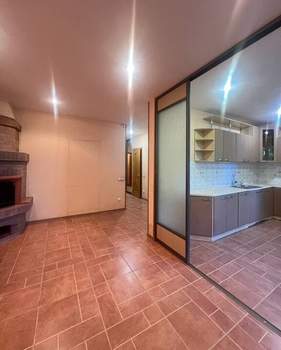 4-к квартира, вторичка, 116м2, 1/2 этаж