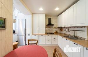 2-к квартира, вторичка, 76м2, 1/3 этаж