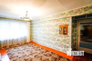 3-к квартира, вторичка, 60м2, 1/5 этаж