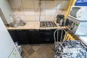 2-к квартира, вторичка, 44м2, 1/5 этаж
