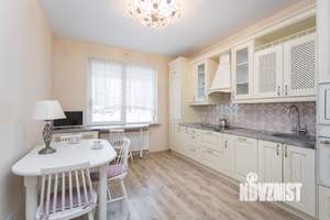 2-к квартира, вторичка, 62м2, 1/9 этаж
