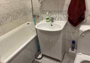 2-к квартира, вторичка, 42м2, 10/16 этаж