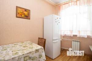 2-к квартира, вторичка, 80м2, 2/4 этаж
