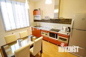 3-к квартира, вторичка, 96м2, 1/1 этаж