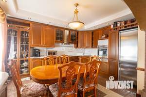 3-к квартира, вторичка, 139м2, 4/5 этаж