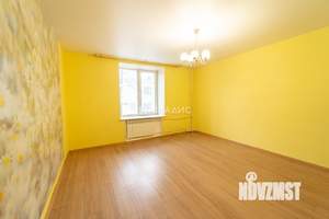 4-к квартира, вторичка, 106м2, 1/4 этаж