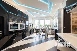4-к квартира, вторичка, 135м2, 2/18 этаж