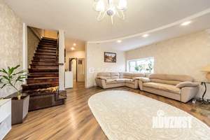 4-к квартира, вторичка, 121м2, 1/3 этаж