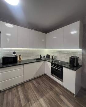 4-к квартира, вторичка, 98м2, 3/10 этаж