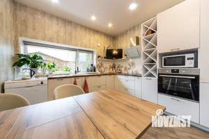 4-к квартира, вторичка, 121м2, 1/3 этаж