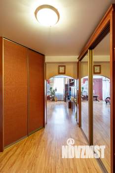 2-к квартира, вторичка, 70м2, 2/4 этаж