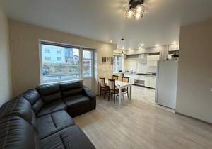 3-к квартира, вторичка, 82м2, 1/3 этаж