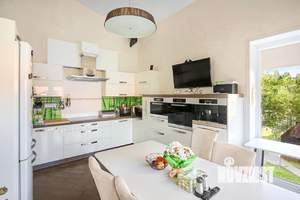 3-к квартира, вторичка, 156м2, 1/3 этаж