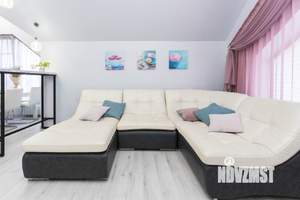 4-к квартира, вторичка, 110м2, 3/3 этаж