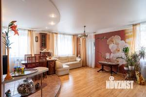 2-к квартира, вторичка, 70м2, 2/4 этаж