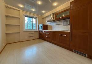 4-к квартира, вторичка, 75м2, 3/5 этаж