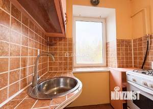 3-к квартира, вторичка, 53м2, 2/2 этаж