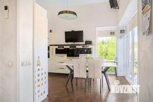 3-к квартира, вторичка, 156м2, 1/3 этаж