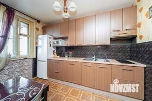 3-к квартира, вторичка, 65м2, 8/9 этаж