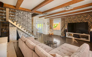 3-к квартира, вторичка, 156м2, 2/3 этаж