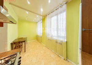 4-к квартира, вторичка, 105м2, 1/5 этаж