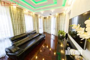 4-к квартира, вторичка, 136м2, 2/19 этаж