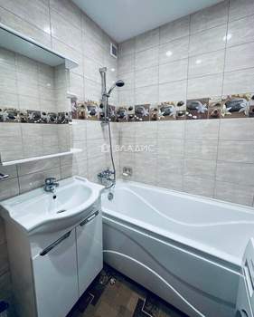 2-к квартира, вторичка, 53м2, 1/9 этаж