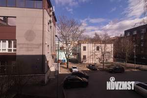 3-к квартира, вторичка, 91м2, 2/4 этаж