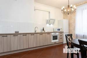 4-к квартира, вторичка, 87м2, 2/5 этаж