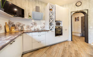 4-к квартира, вторичка, 121м2, 1/3 этаж