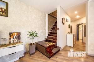 4-к квартира, вторичка, 121м2, 1/3 этаж