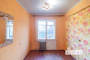 4-к квартира, вторичка, 58м2, 3/5 этаж