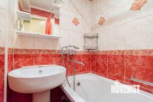 4-к квартира, вторичка, 58м2, 3/5 этаж