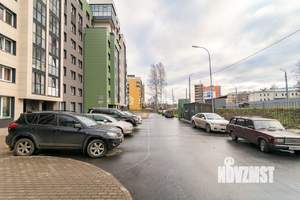 1-к квартира, вторичка, 42м2, 9/9 этаж