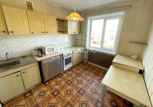 4-к квартира, вторичка, 81м2, 4/9 этаж