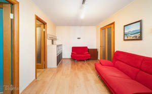 4-к квартира, вторичка, 63м2, 5/5 этаж