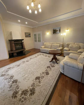 4-к квартира, вторичка, 150м2, 2/3 этаж