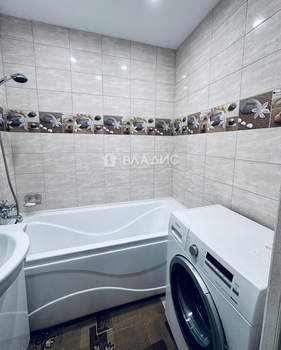 2-к квартира, вторичка, 53м2, 1/9 этаж