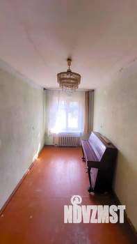 3-к квартира, вторичка, 54м2, 1/4 этаж