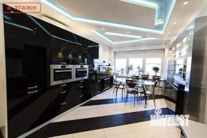 4-к квартира, вторичка, 136м2, 2/19 этаж