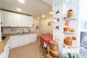 2-к квартира, вторичка, 76м2, 1/3 этаж